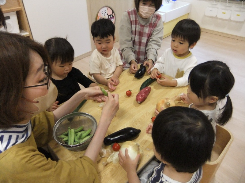 野菜とのふれあい